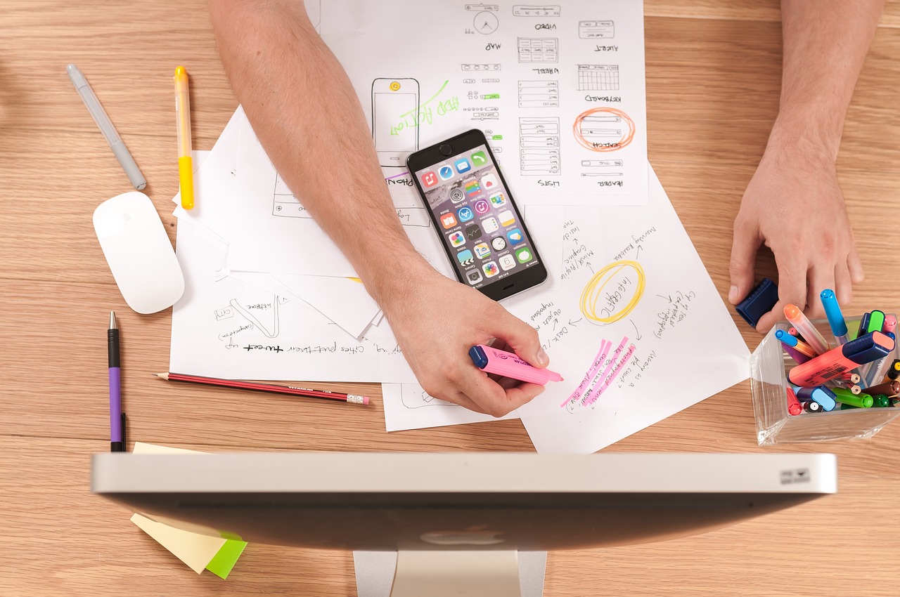 10 Aplikasi Penjualan Terbaik untuk Mempermudah Manajemen Bisnis